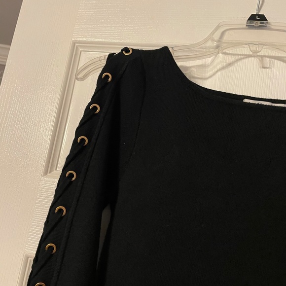 NWT Dex Lace Up Sleeved Sweater - Picture 4 of 12